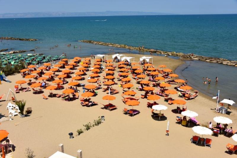 Hotel Del Sole Margherita Di Savoia Esterno foto