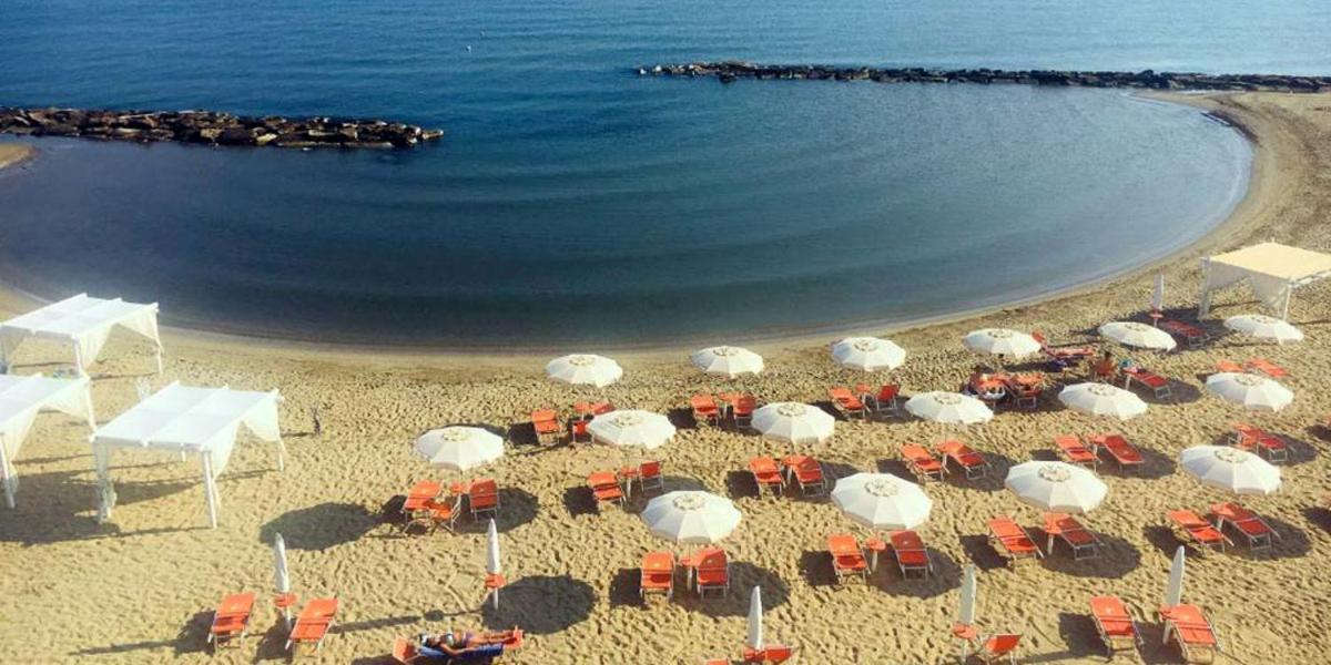 Hotel Del Sole Margherita Di Savoia Esterno foto